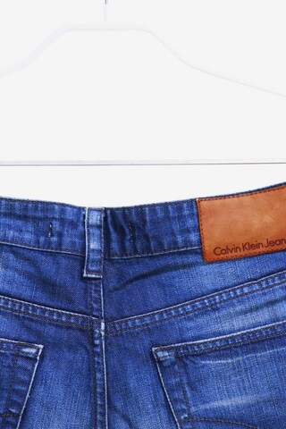 Calvin Klein Jeans Jeans in 31 x 32 in Blue