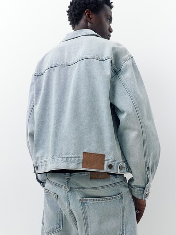 Pull&Bear Prehodna jakna | modra barva