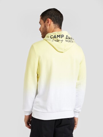 CAMP DAVID Sweatshirt in Gelb