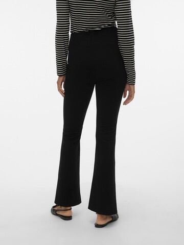 VERO MODA Flared Hose in Schwarz