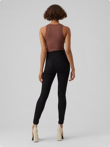 Skinny Jean 'DONNA' Vero Moda Petite en noir