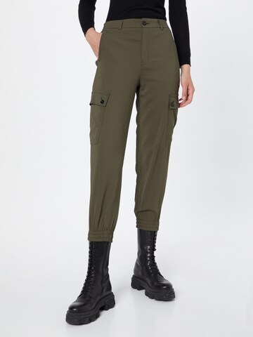 Tapered Pantaloni cargo di DRYKORN in verde: frontale