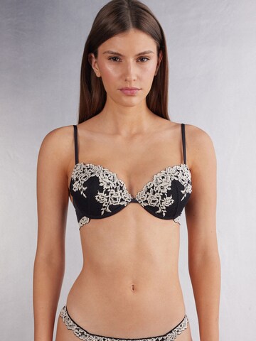 INTIMISSIMI Push-up BH in Schwarz: Vorderseite