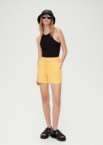 QS Regular Trousers in Yellow