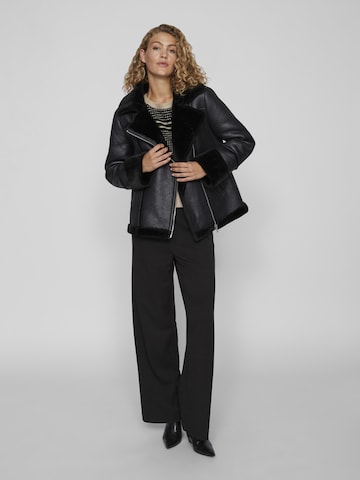 Veste mi-saison 'AVI' VILA en noir