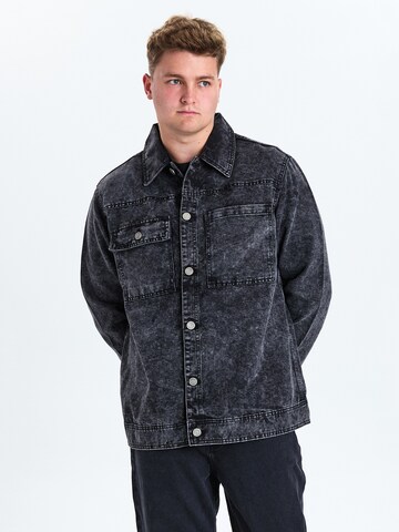 Dxnmxrk Between-Season Jacket 'DXFinn' in Black: front