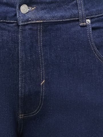 ONLY Carmakoma Loosefit Jeans 'CARJuicy' in Blauw