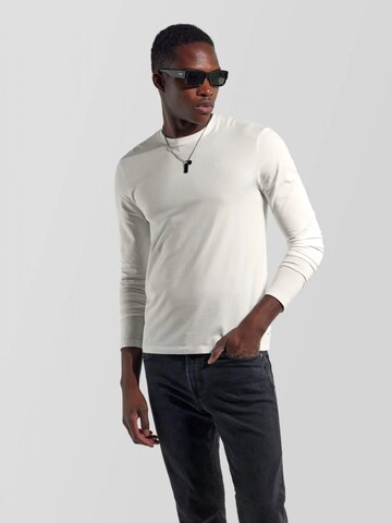 GAS Shirt in White: front