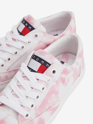 Tommy Jeans Sneaker in Pink