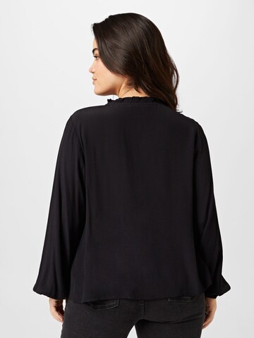 ABOUT YOU Curvy Blouse 'Ida' in Zwart