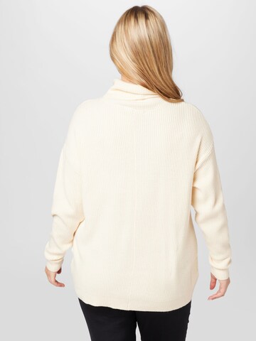 Vero Moda Curve Sweter 'HOLLY' w kolorze beżowy