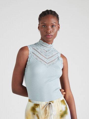 rosemunde Τοπ σε μπλε: μπροστά