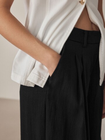 Next Wide Leg Hose in Schwarz