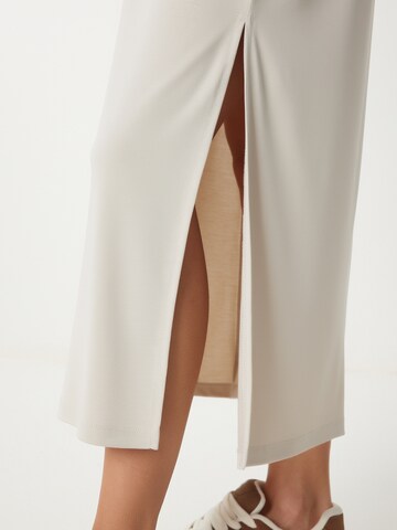 Abito di Happiness İstanbul in beige