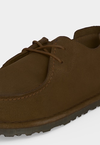 BIRKENSTOCK Šněrovací boty 'Utti Lace LEVE' – hnědá