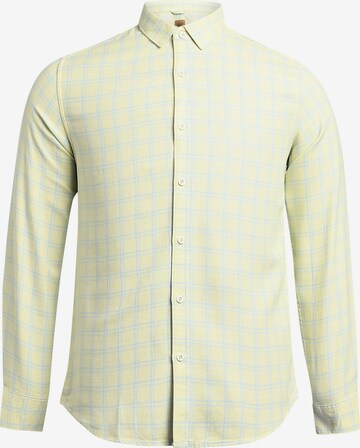 Coupe regular Chemise 'Theodore' Campus Sutra en jaune : devant