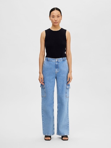 SELECTED FEMME Regular Cargo Jeans 'BETTY' in Blue