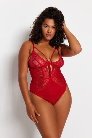 Trendyol Curve - Body en rojo: frente