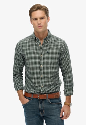Coupe regular Chemise Superdry en vert : devant