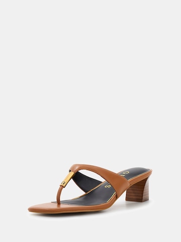 GUESS Босоножки через палец 'YAIZA' в Коричневый