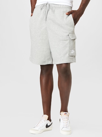 Nike Sportswear Ohlapna forma Kargo hlače | siva barva: sprednja stran