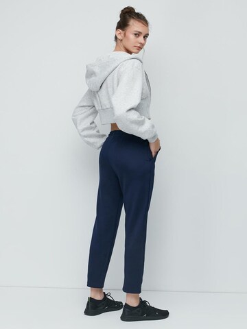 C&City Tapered Trousers in Blue