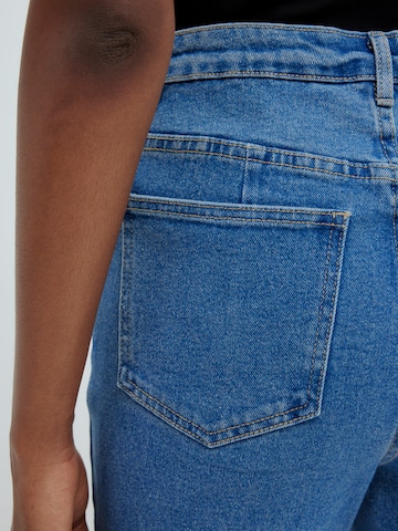 Slimfit Jeans 'Jeylana' di EDITED in blu