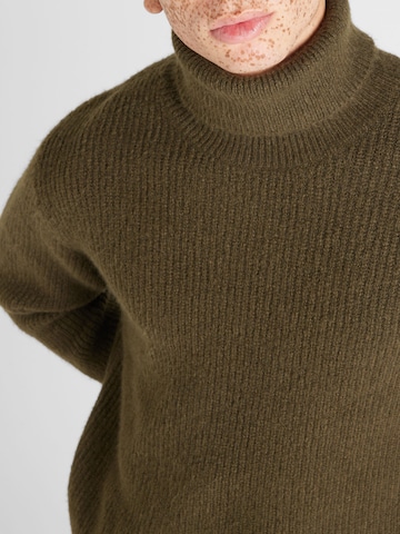 WEEKDAY Pullover 'Renzo' in Grün