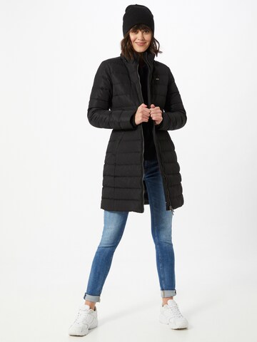 Manteau d’hiver Tommy Jeans en noir