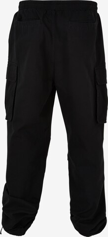 Karl Kani Ohlapna forma Kargo hlače | črna barva