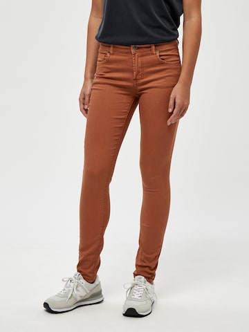 DESIRES Jeans 'Lola' in Braun: front
