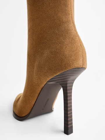Stivale di Bershka in marrone