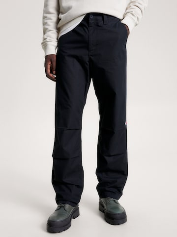 Tommy Jeans Loosefit Chino 'Aiden' in Zwart: voorkant