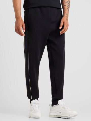 Tapered Pantaloni 'Hadiko' de la BOSS pe negru: față