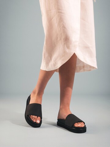 Sandales 'OKINA' nae Vegan Shoes en noir