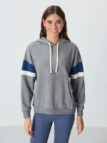Sweat-shirt 'Sweatshirts' Tommy Life en gris