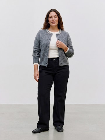 Vero Moda Curve - Cárdigan 'VMCNOVAH' en gris
