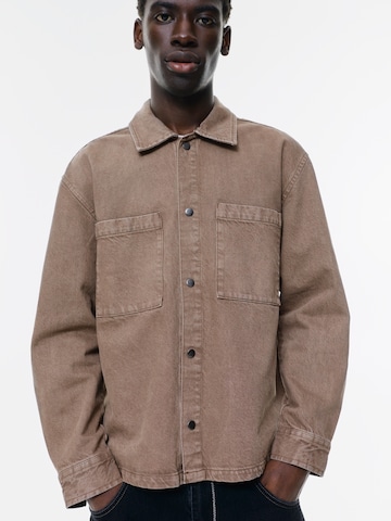 Pull&Bear Overgangsjakke i brun: forside