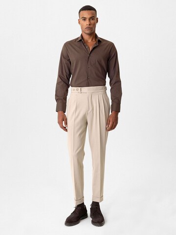 Coupe slim Pantalon à pince Antioch en beige