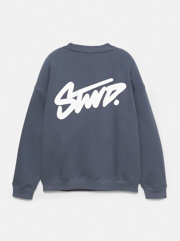Pull&Bear Sweatshirt 'STWD' i blå