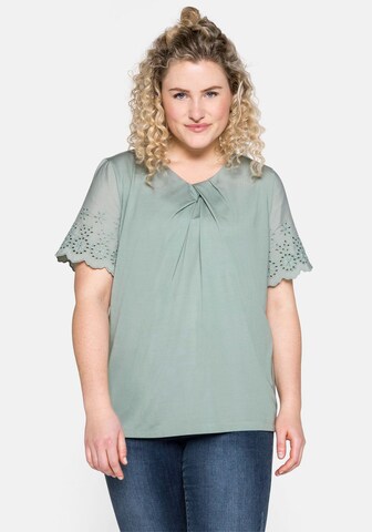 SHEEGO Shirt in Groen: voorkant