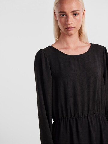 Abito 'Flore' di PIECES in nero