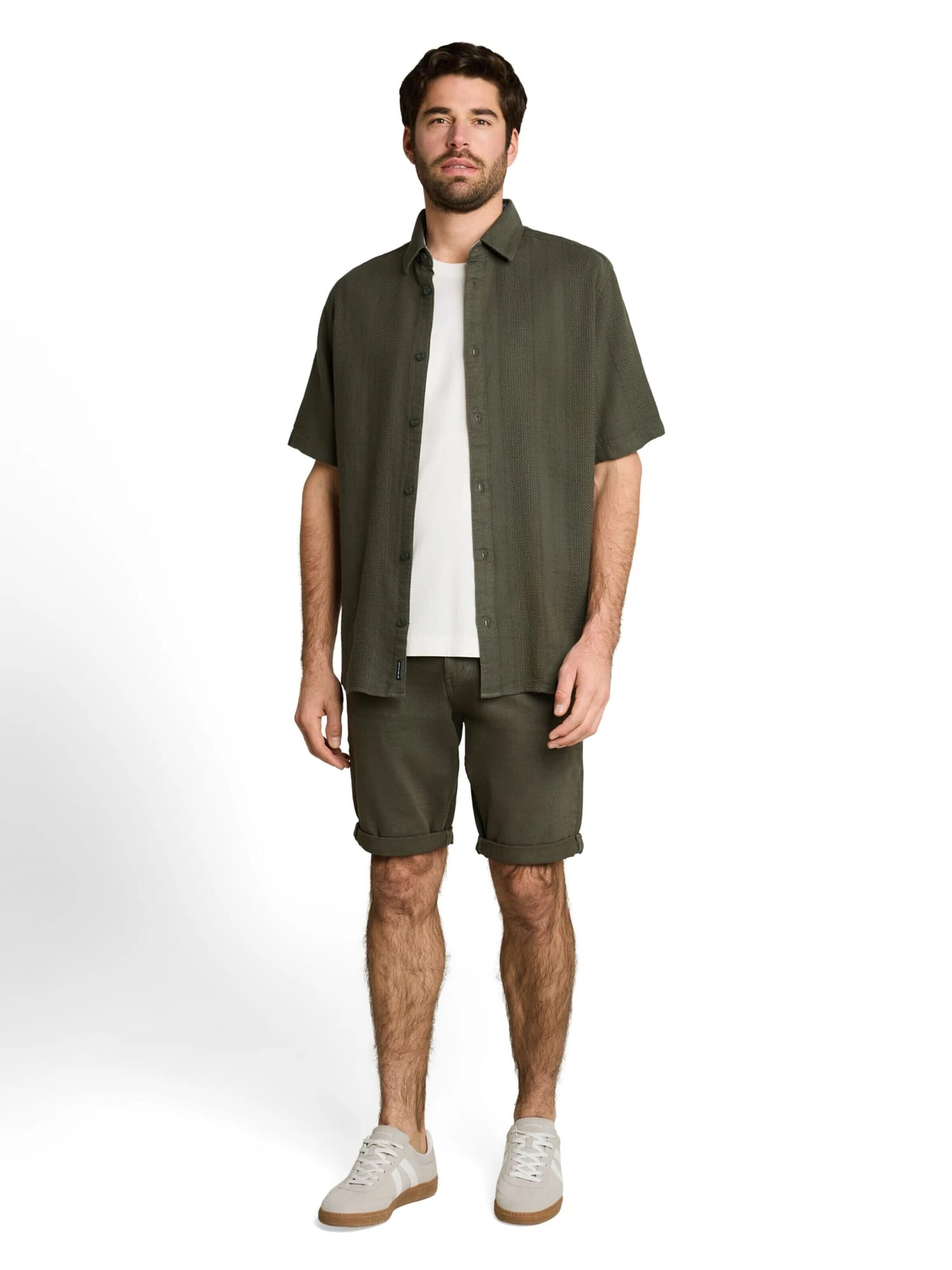 TOM TAILOR Comfort fit Button Up Shirt in Green