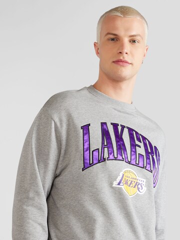 NEW ERA Sweatshirt 'NBA' in Grau