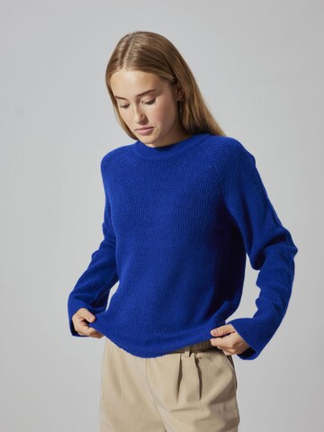 NAME IT Sweater in Blue: front