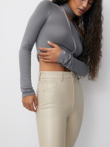 Skinny Pantalon Pull&Bear en beige