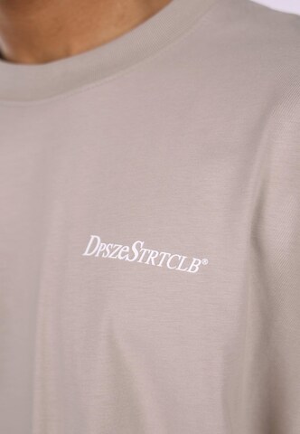 T-Shirt 'STRTCLB' Dropsize en beige