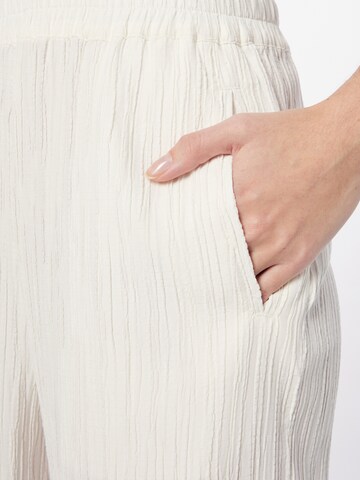 Lindex Широка кройка Панталон 'Bella' в бяло