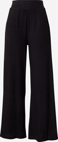 Urban Classics Wide leg Pants in Black: front