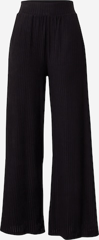 Urban Classics Wide leg Trousers in Black: front